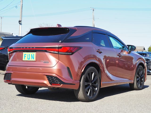 TOYOTA LEXUS RX500H 2023 Image 31