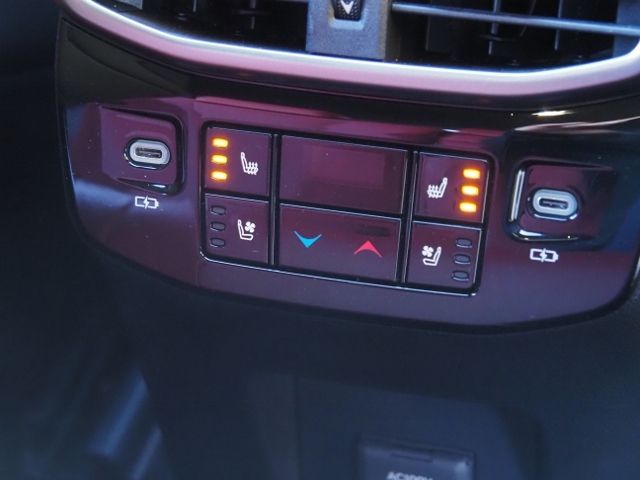 TOYOTA LEXUS RX500H 2023 Image 31