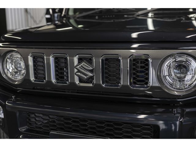 SUZUKI JIMNY NOMADE 2025 Image 31