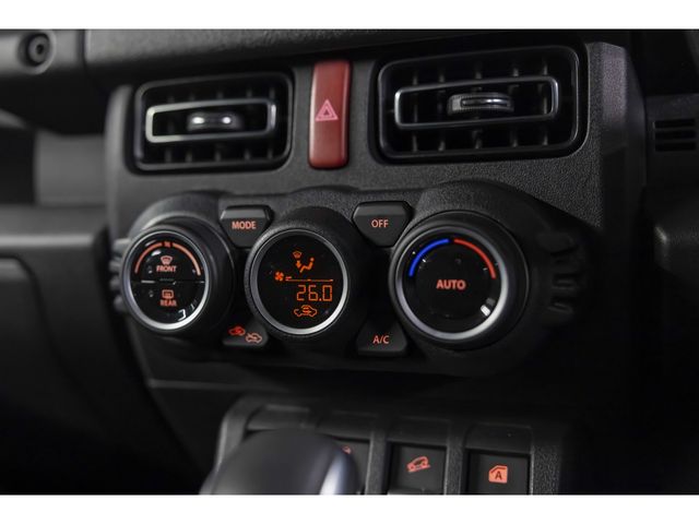 SUZUKI JIMNY NOMADE 2025 Image 31