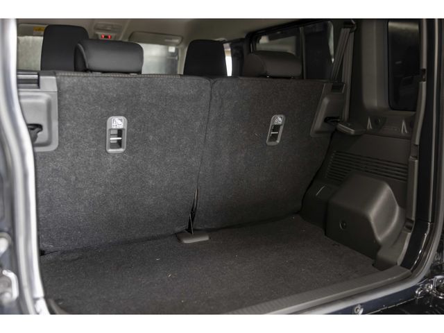 SUZUKI JIMNY NOMADE 2025 Image 31