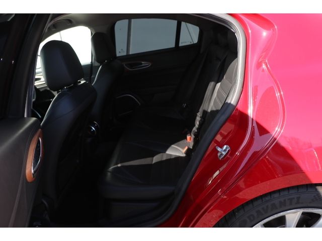 ALFAROMEO GIULIA 2017 Image 31