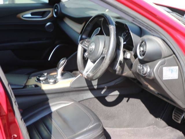 ALFAROMEO GIULIA 2017 Image 31