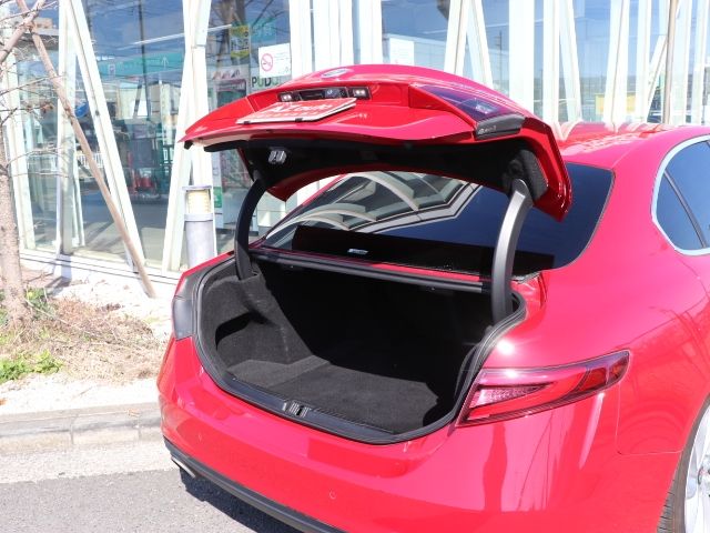 ALFAROMEO GIULIA 2017 Image 31