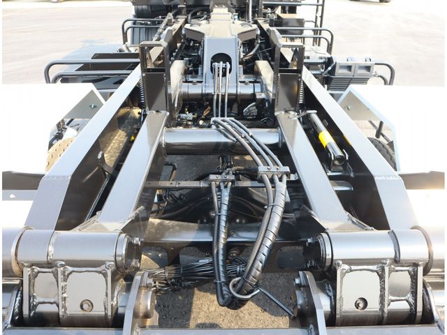 MITSUBISHI FUSOU FIGHTER 2024 Image 31