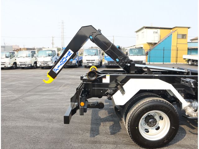 MITSUBISHI FUSOU FIGHTER 2024 Image 31