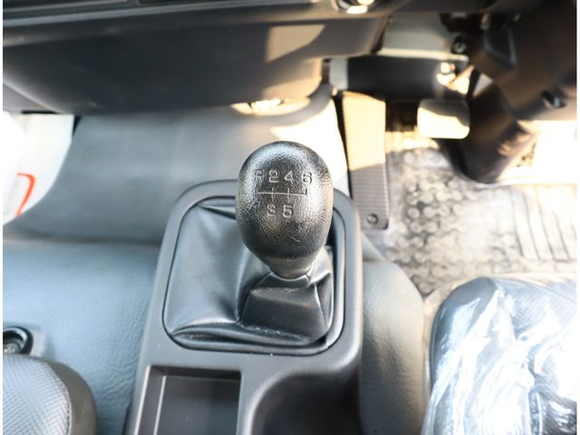 MITSUBISHI FUSOU FIGHTER 2024 Image 31