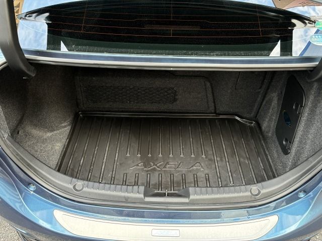 MAZDA AXELA HYBRID 2018 Image 31