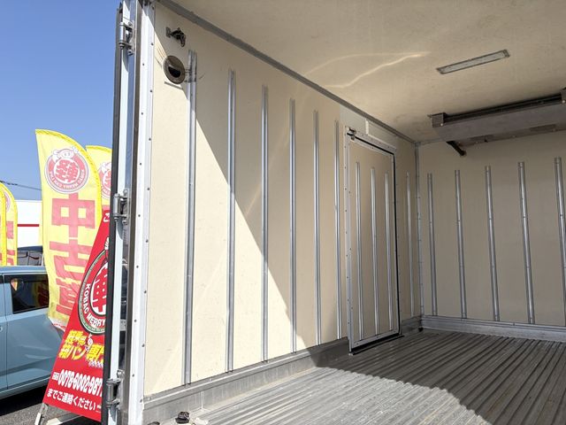 ISUZU ELF 2016 Image 31