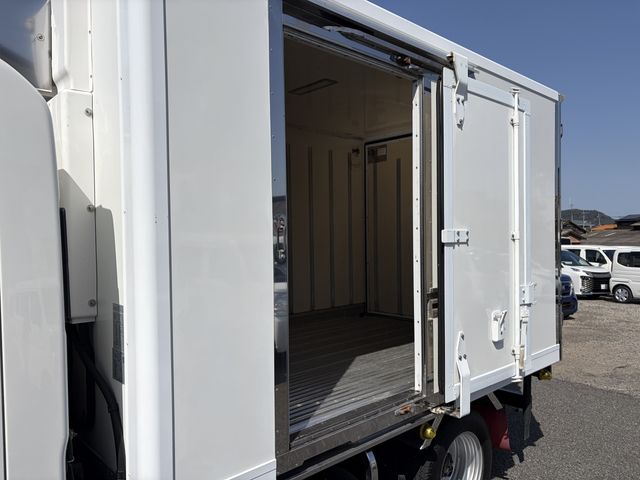 ISUZU ELF 2016 Image 31