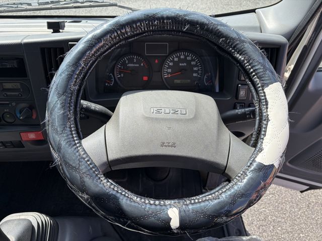 ISUZU ELF 2016 Image 31