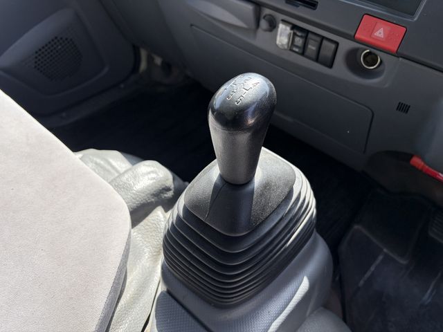 ISUZU ELF 2016 Image 31