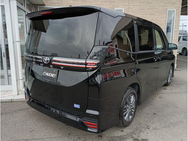 TOYOTA VOXY 2023 Image 31
