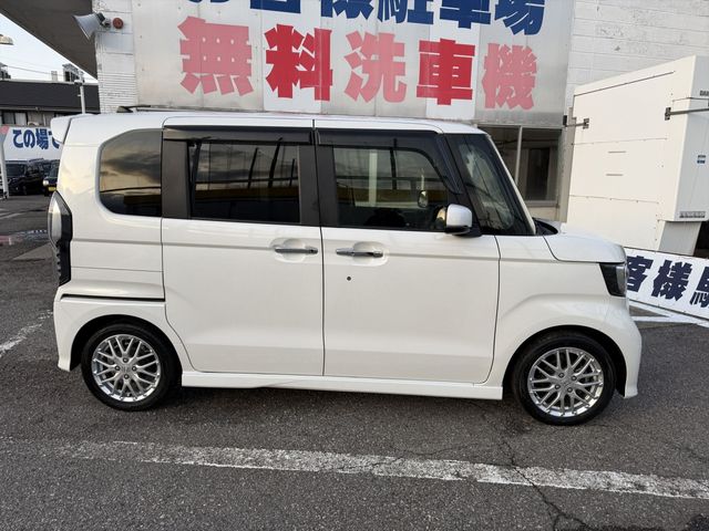 HONDA N BOX CUSTOM 2022 Image 31