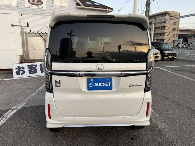 HONDA N BOX CUSTOM 2022 Image 31
