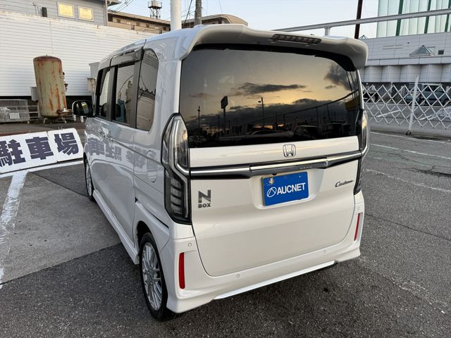 HONDA N BOX CUSTOM 2022 Image 31