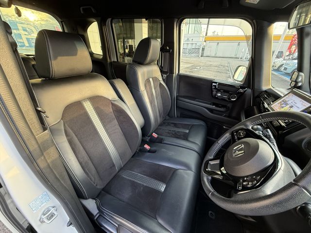 HONDA N BOX CUSTOM 2022 Image 31