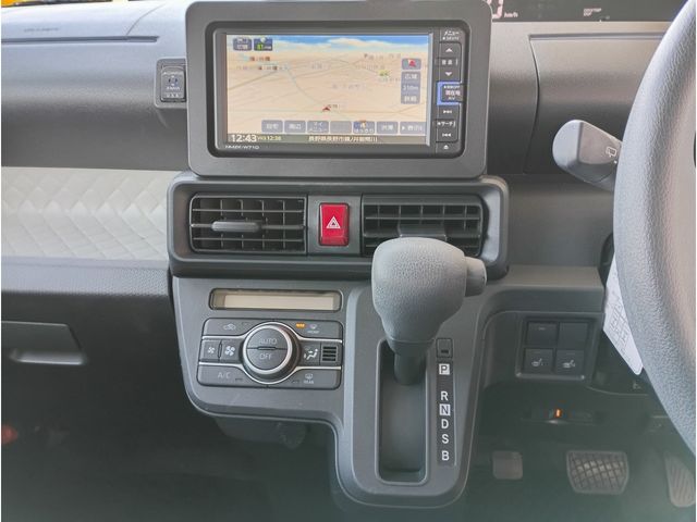 DAIHATSU TANTO 2021 Image 31