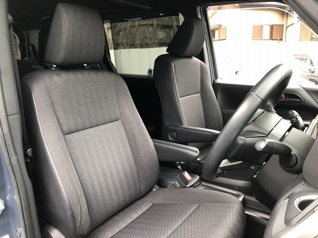 TOYOTA VOXY HYBRID 2023 Image 31