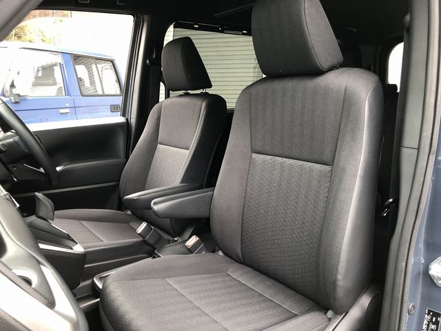 TOYOTA VOXY HYBRID 2023 Image 31