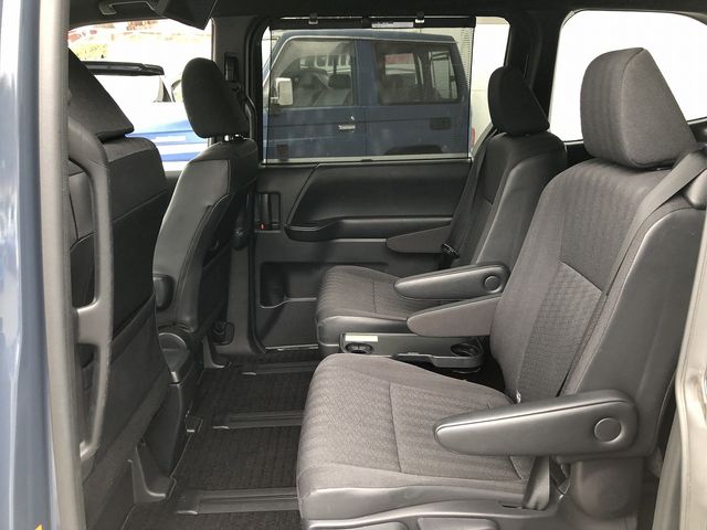 TOYOTA VOXY HYBRID 2023 Image 31