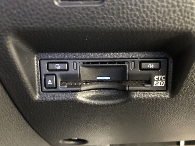 TOYOTA VOXY HYBRID 2023 Image 31