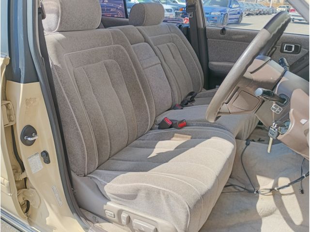 TOYOTA CROWN WAGON 1998 Image 31