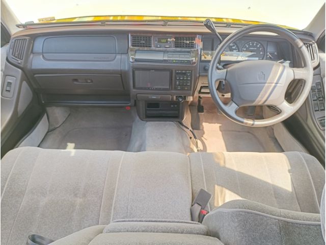 TOYOTA CROWN WAGON 1998 Image 31