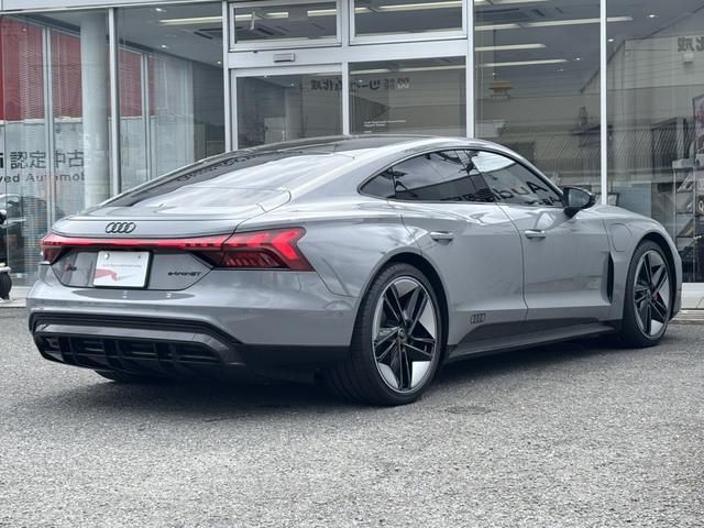 AUDI RS E-TRON GT 2024 Image 31