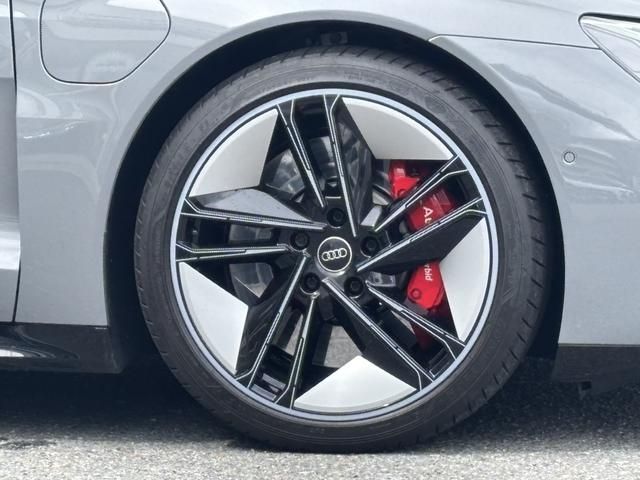 AUDI RS E-TRON GT 2024 Image 31