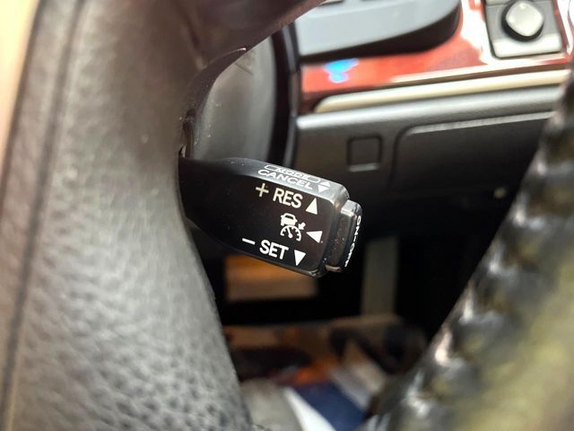 TOYOTA CROWN SEDAN HYBRID 2013 Image 31