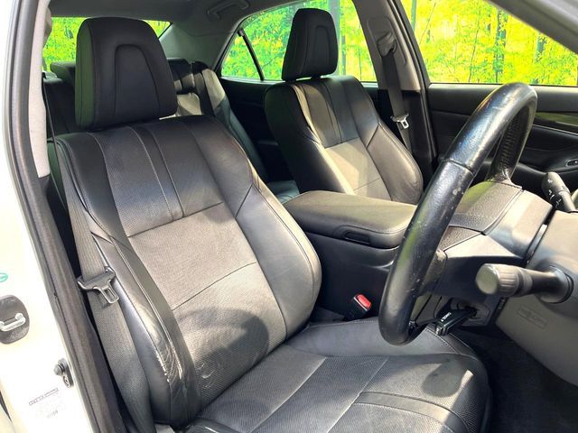 TOYOTA CROWN SEDAN HYBRID 2015 Image 31