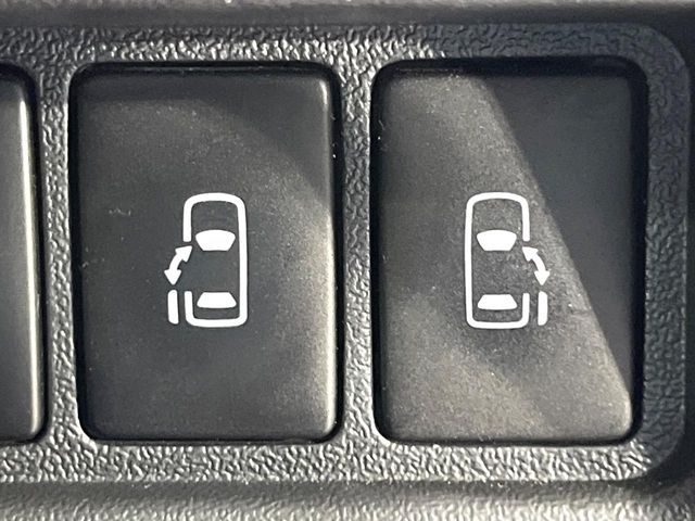 TOYOTA HIACE VAN 4WD 2021 Image 31