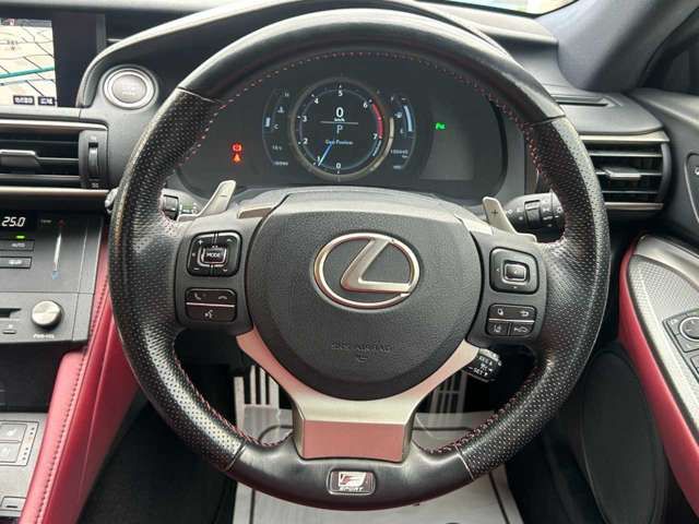 TOYOTA LEXUS RC200T 2017 Image 31