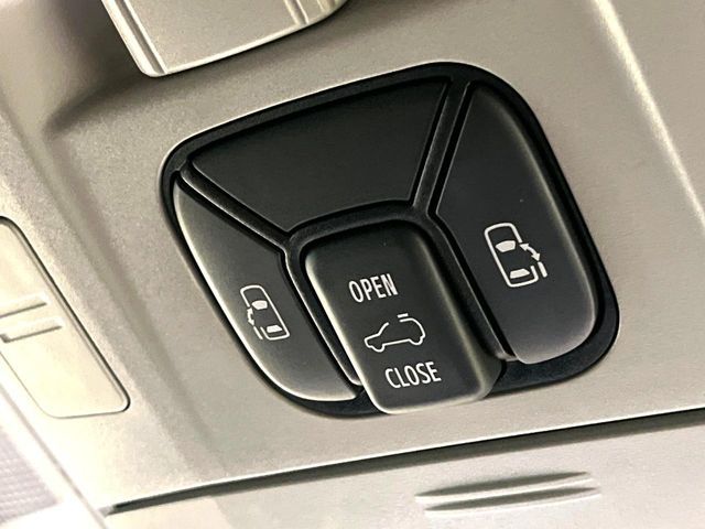 TOYOTA VELLFIRE 2012 Image 31