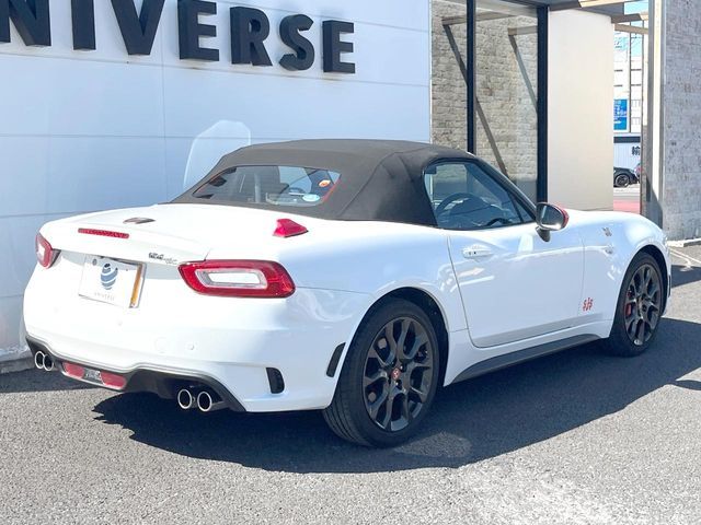FIAT ABARTH 124 SPIDER 2016 Image 31