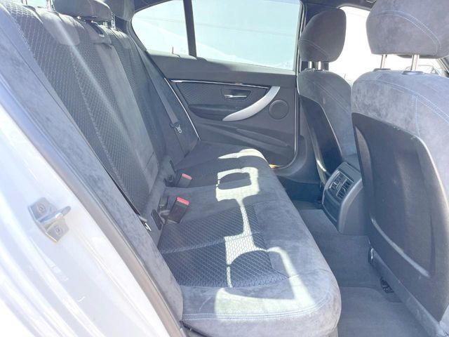 BMW 3SERIES SEDAN 2017 Image 31