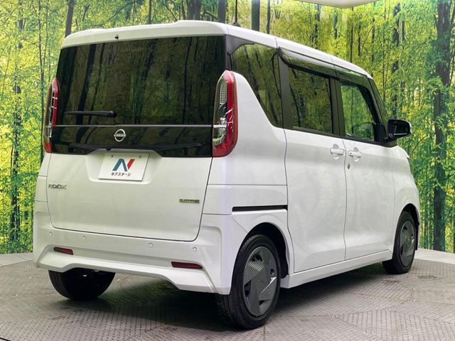 NISSAN ROOX 2024 Image 31