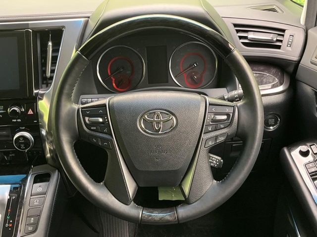 TOYOTA VELLFIRE 2019 Image 31