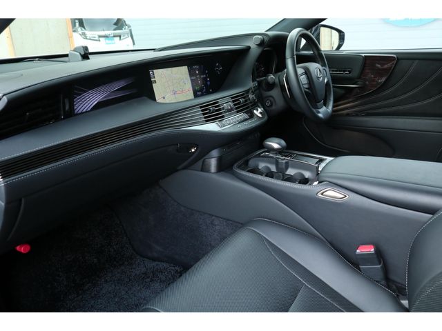 TOYOTA LEXUS LS500 2020 Image 31