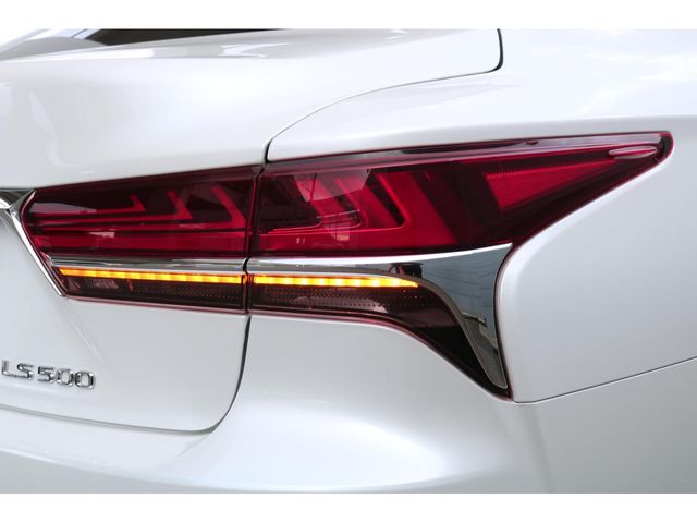 TOYOTA LEXUS LS500 2020 Image 31