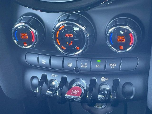 BMW MINI COOPER S 2014 Image 31