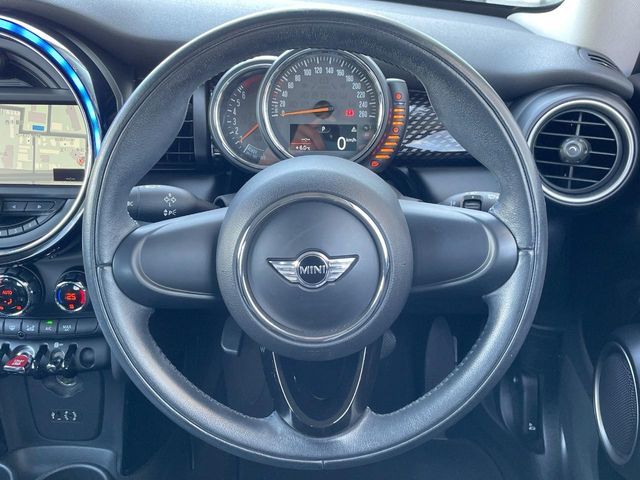 BMW MINI COOPER S 2014 Image 31