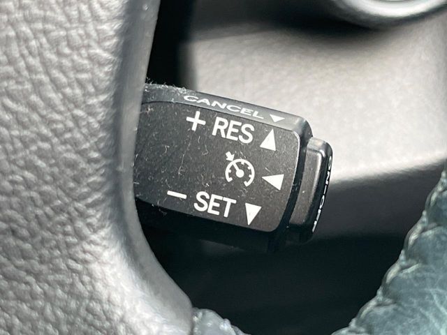 TOYOTA CAMRY HYBRID 2012 Image 31