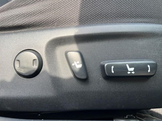 TOYOTA CAMRY HYBRID 2012 Image 31