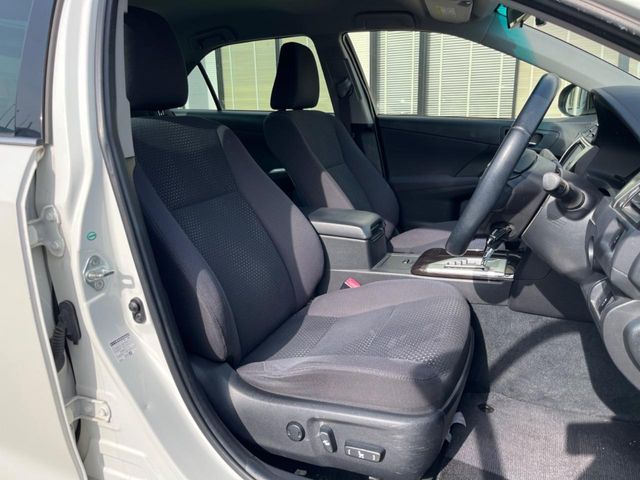 TOYOTA CAMRY HYBRID 2012 Image 31