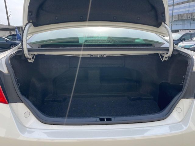 TOYOTA CAMRY HYBRID 2012 Image 31