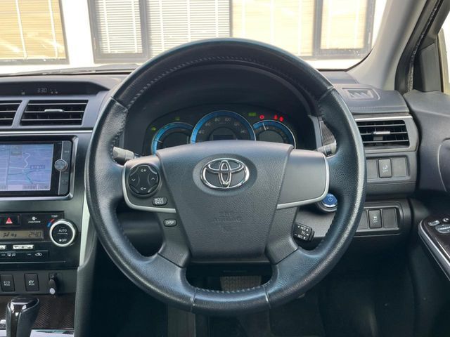 TOYOTA CAMRY HYBRID 2012 Image 31