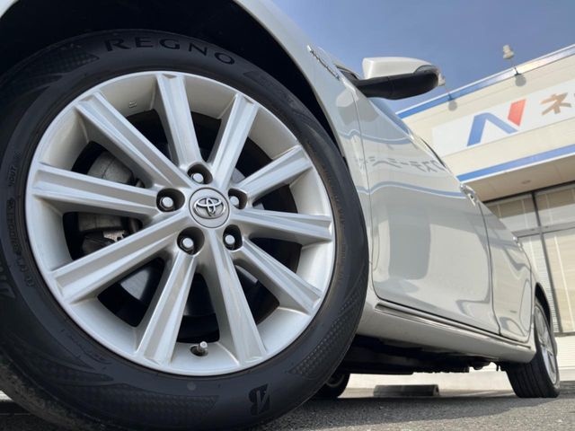 TOYOTA CAMRY HYBRID 2012 Image 31