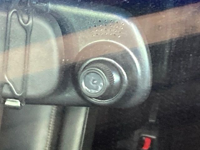 NISSAN ELGRAND 2018 Image 31